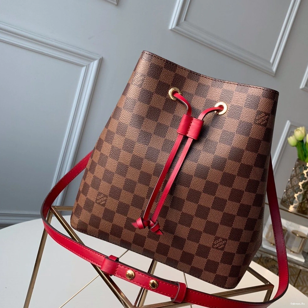 NÉONOÉ LOUIS VUITTON 1225